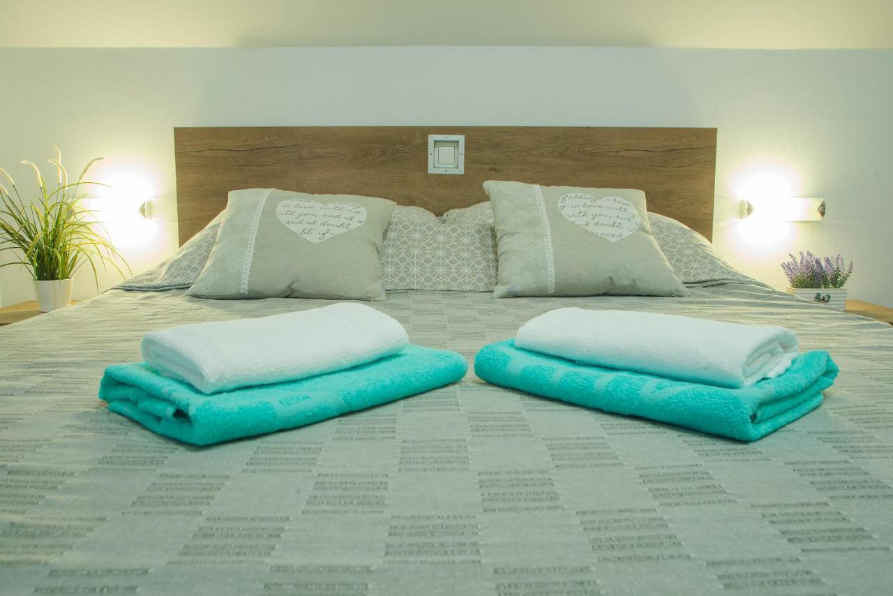 Studio Apartment Karlo Dreznik Grad ภายนอก รูปภาพ